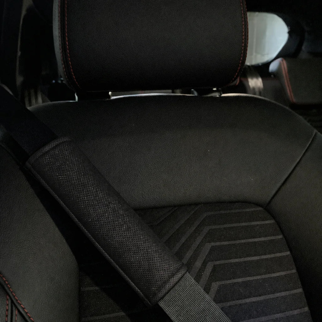 Couvre volant simili cuir + Cache ceinture 38CM